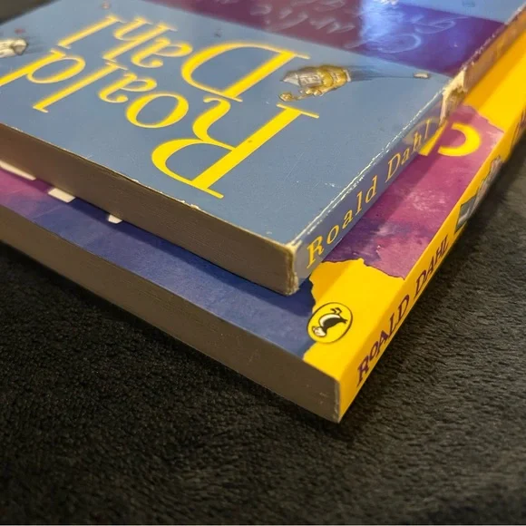 Charlie and the Chocolate Factory by Roald Dahl - 2 Children’s Book Set - Picture 6 of 7